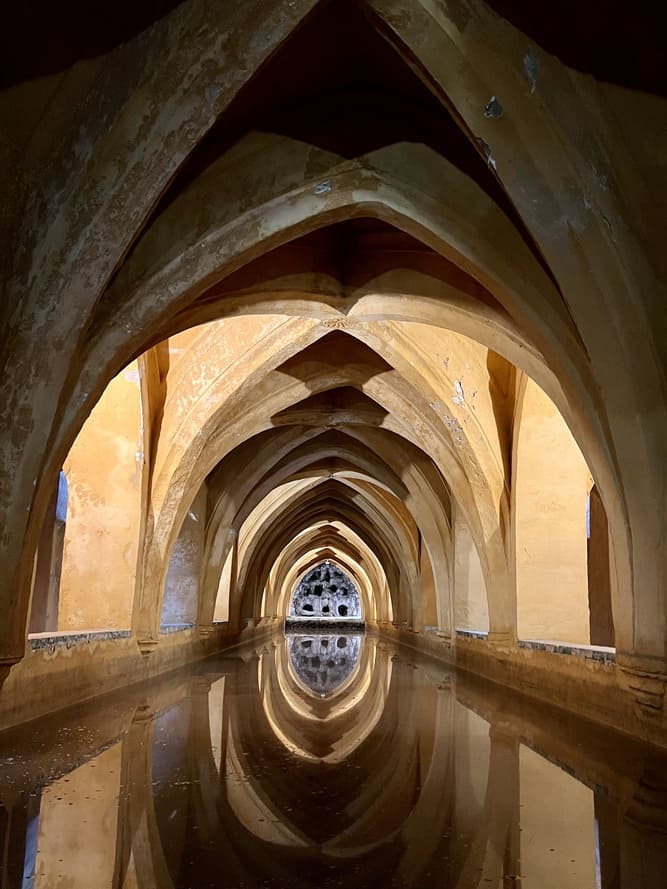 Baños del Alcázar de Sevilla